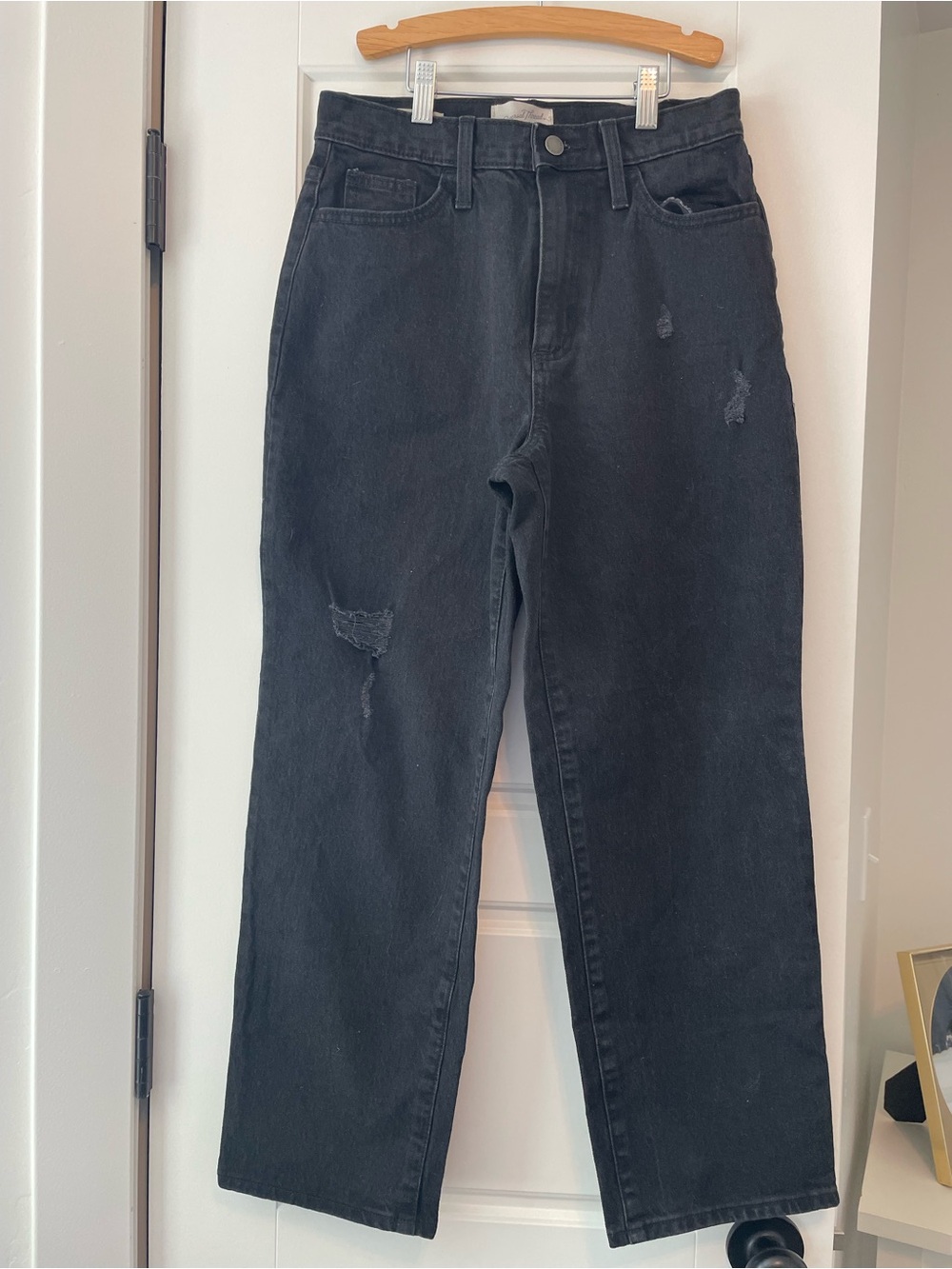 Universal Thread Black Denim High-Rise Straight Jeans